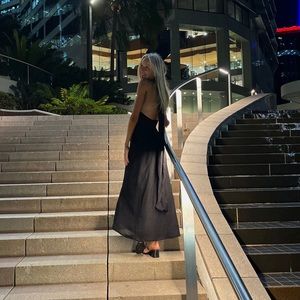 Meet your Posher, Jade